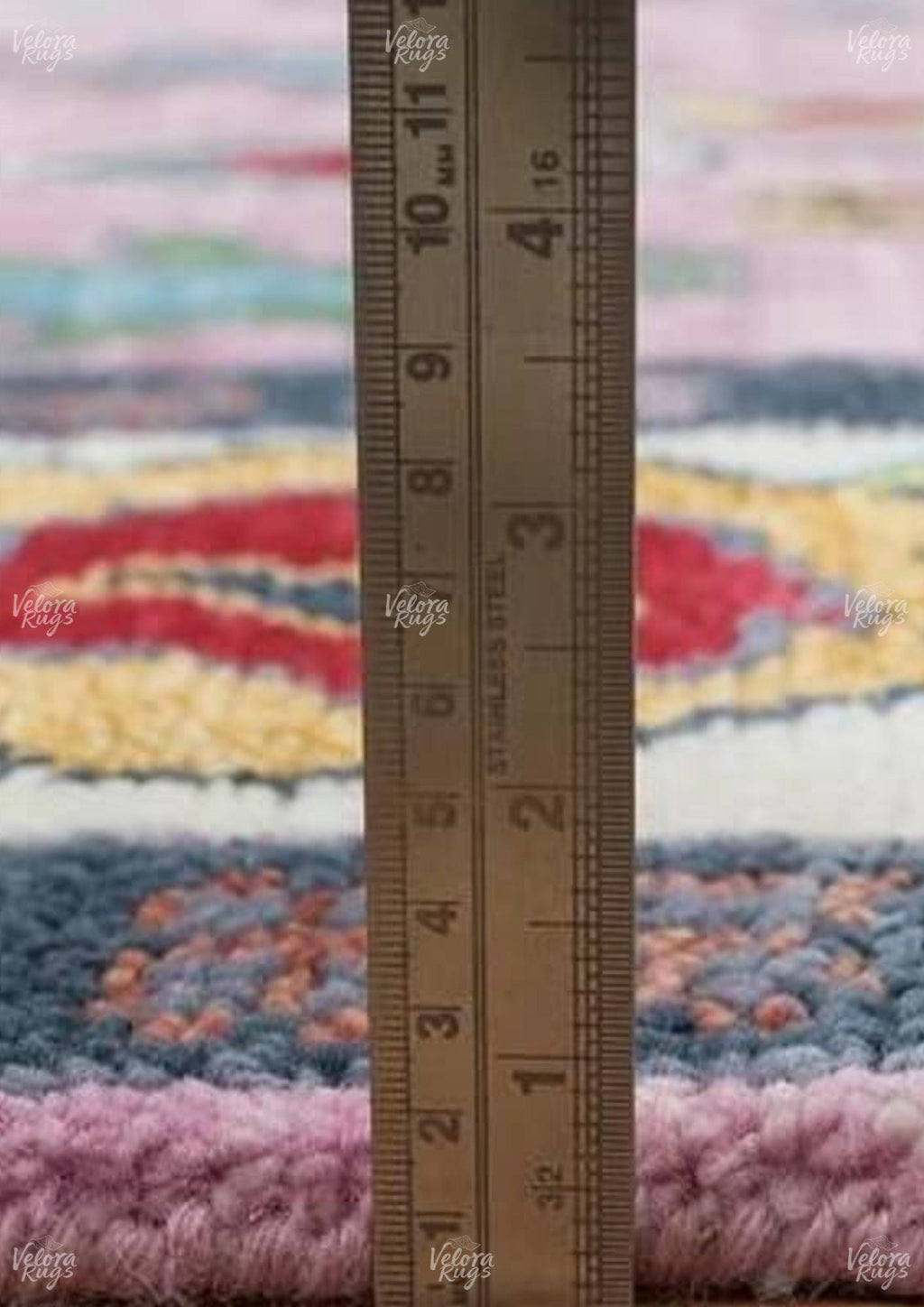 Hand-Knotted Oushak Wool Rug: Beige & Pink Turkish Design