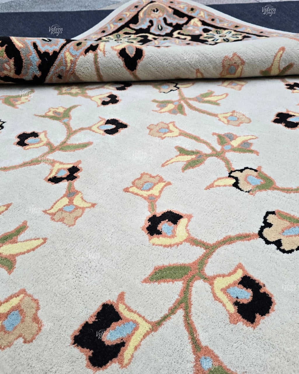 Premium Tufted Wool Rug Light Cream – Traditional Floral Design Carpet for Living Room & Modern Home Interiors – Elegant Home Decor Area Rug