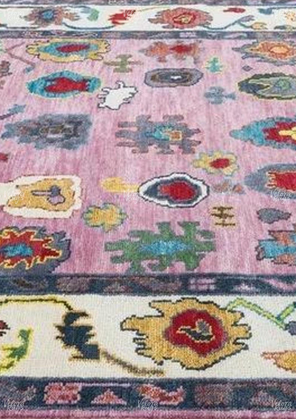 Hand-Knotted Oushak Wool Rug: Beige & Pink Turkish Design